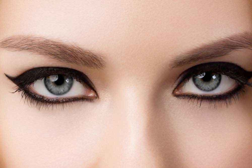 eyeliner delineado de ojos